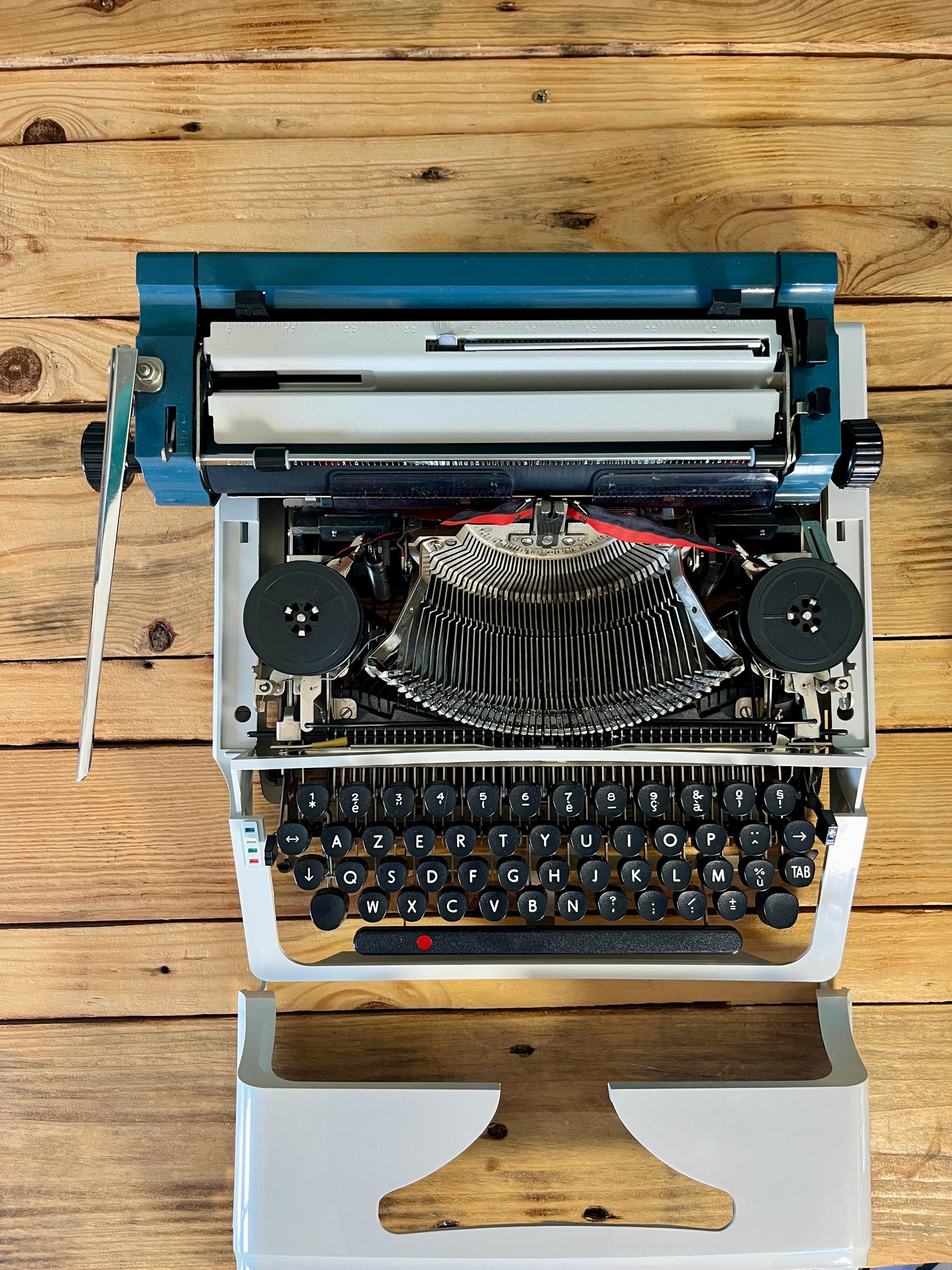 ヒサarchi TYPEWRITER ALLINONE 1948 IBM Electromatic on the Typewriter Database