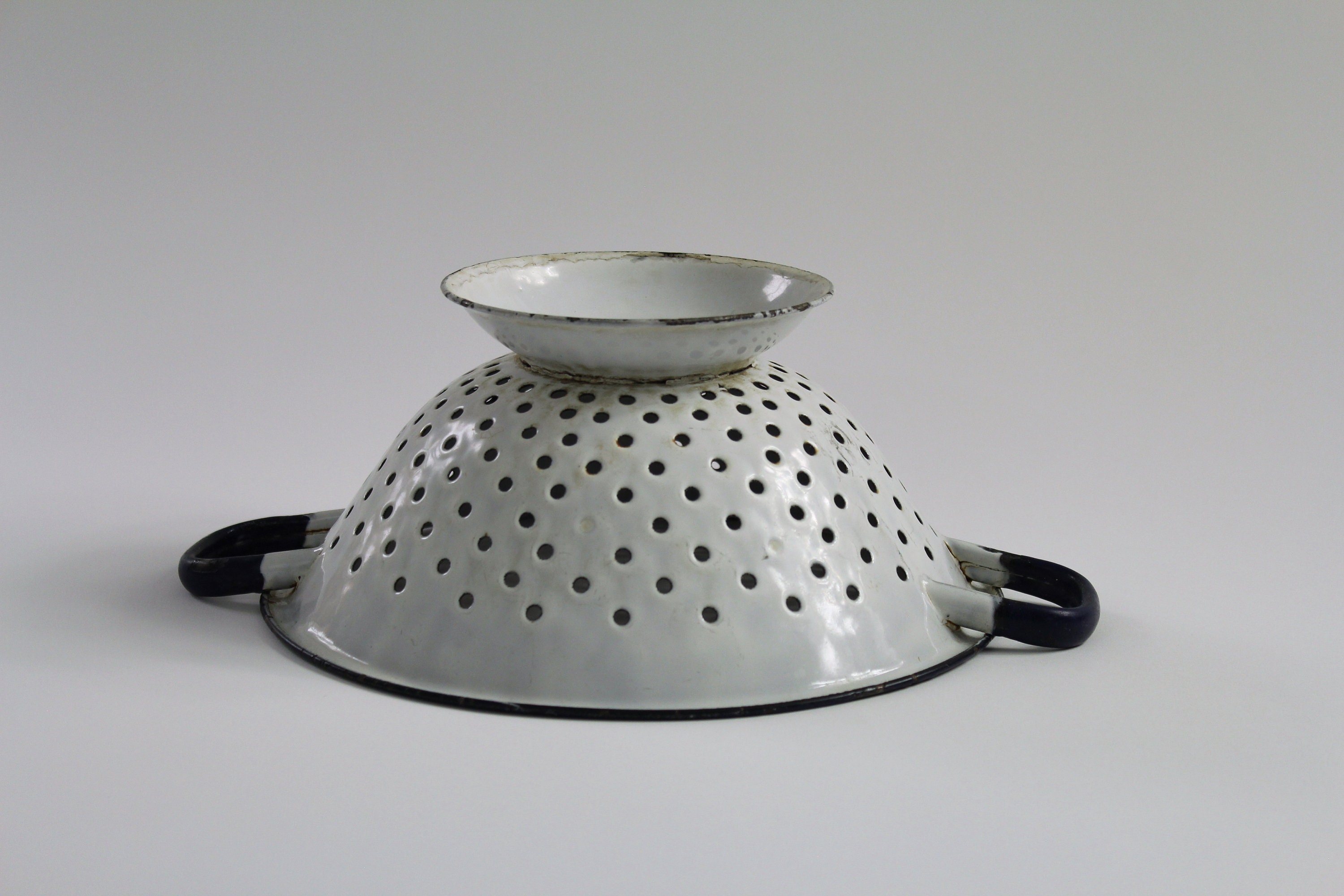 Enamelware Colander Strainer (RB) Enamelware Colander Strainer (RB)