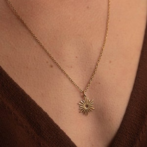 Minimalist sun necklace gold stainless steel | Chic bohemian minimalist sun pendant necklace