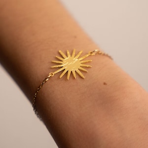 Minimalist sun bracelet gold stainless steel