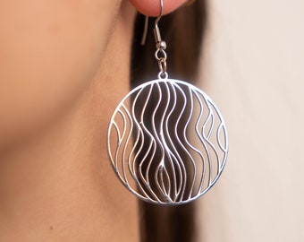 Boucles d'oreilles ronde grande vague en acier inoxydable couleur argent | Bijoux fantaisie moderne bohême hippie