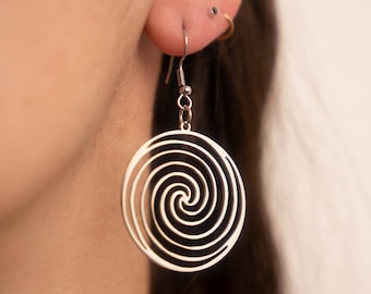 Boucles d'oreilles ronde grande spirale en acier inoxydable couleur argent | Bijoux fantaisie céleste bohême hippie