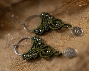 Silver macrame earrings | Celestial bohemian hippie witchy boho chic free spirit green jewelry