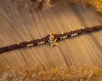Minimalist brown macramé choker with gold bead and crescent pendant | Simple bohemian hippie boho chic macrame choker necklace
