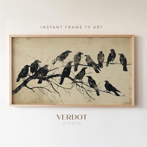 Könnte beinhalten: Eine Schwarzweißillustration einer Schar von Raben, die auf einem kahlen Ast sitzen. Die Raben sind vor einem hellbraunen Hintergrund silhouettiert.