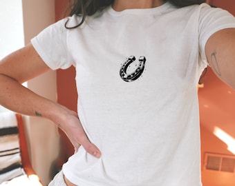 Horseshoe Baby Tee, Coastal Cowgirl Baby Tee, Y2k Baby Tee, 90s T-Shirt, Downtown Girl, Trendy Shirt, Gen Z Aesthetic Baby Tee, Crop Top