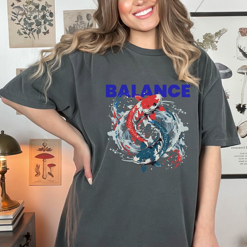 Yin Yang Koi Fish Balance T-shirt Symbolic Zen Harmony Graphic T-shirt ...