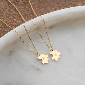 Collar Puzzle Personalizado para Parejas - Regalo de San Valentín - Collar con Iniciales Grabadas en Oro 14k o Plata 925