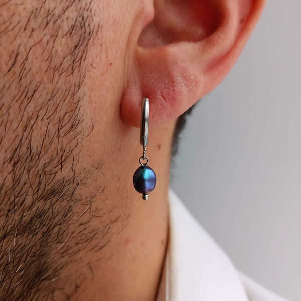 Boucle d'oreille perle noire pour homme, petites créoles huggie, boucles d'oreilles créoles avec breloque véritable perle, créoles perle pour homme, boucle d'oreille mono pendante perle pour homme