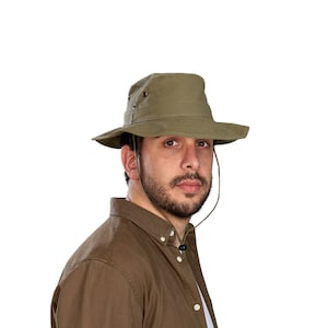 Green Cotton Safari Hat: Outdoor Sun Protection with Chin Strap