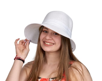 White Straw Sun Hat: Wide Brim, Foldable Beach Hat