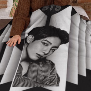 Personalized BTS Jungkook Blanket, K-Pop Merch, BTS Army Photo Blanket, Custom K-Pop Gift, Korean Home Decor, BTS Room Decor, Kawaii