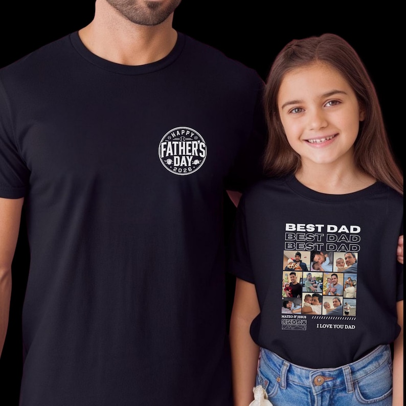 Puede incluir: Dos camisetas negras. Una presenta un dise&ntilde;o circular blanco con "HAPPY FATHER'S DAY 2026". La otra tiene "BEST DAD" repetido, con un collage de fotos y el texto "I LOVE YOU DAD".