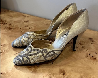 Tacones dorados champán de Gianni Versace, años 90, talla 37