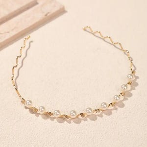 1pc Fashionable Retro Sweet Minimalist Alloy Imitation Pearl Rhinestone Everyday Hairband Women Girls Hair Band Gold