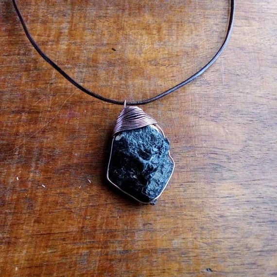 Black rock necklace discount