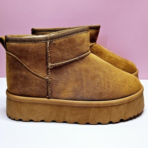Kunstpelz Plateau Ankle Boots: Kastanienbraune Gemütliche Stiefel (individualisierbar)