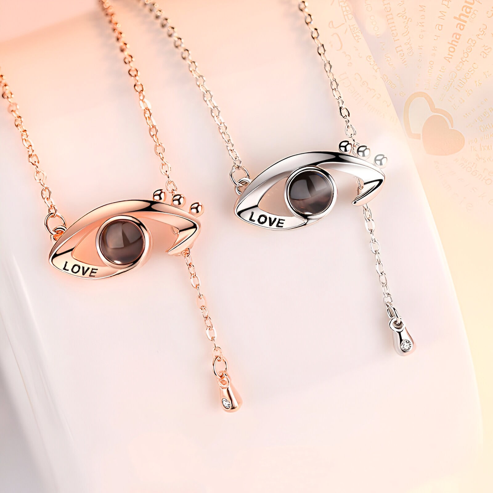 Collana personalizzata con urna fotografica a forma di cuore con testo inciso Regalo