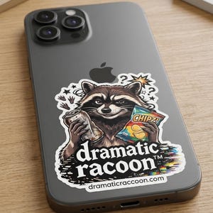 Pegatina Dramatic Raccoon™ PNG / Meme divertido de mapache / Descarga digital Relatable Chaos™ / Diseño de pegatina imprimible
