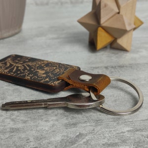 Porte-clés en bois personnalisé, porte-clés en cuir et bois, porte-clés carte de la Terre du Milieu LOTR