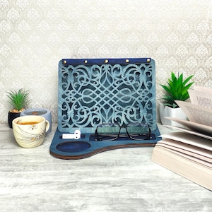 Support pour livre valet de chambre - Organiseur de coin lecture multifonctionnel avec tasse, lunettes, stylo, support pour téléphone, cadeau pour marraine