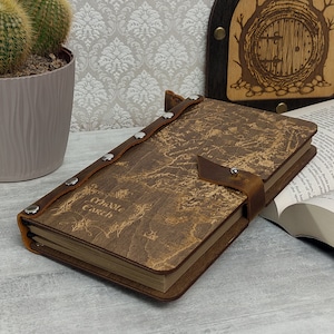 Journal en bois enveloppé, journal intime monogramme personnalisé, carnet de notes carte de la Terre du Milieu, journal intime monogramme personnalisé