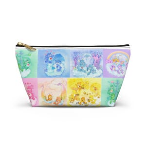 Pochette pour accessoires années 80 Carebear and Cousins avec fond en T