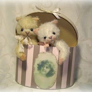 Sewing Kit For Mohair Kitten 6.5 inch Beige Or White One On The Right