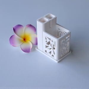 Elegant Toothbrush Holder - Airy Design, Easy to Clean, Detachable Base