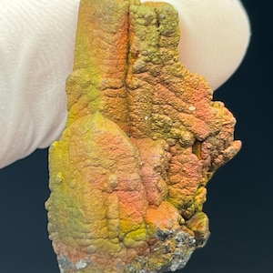 9g Multicolored Quartz Crystal Cluster Rainbow Iridscent Hematite on Botryoidal Goethite and Turgite