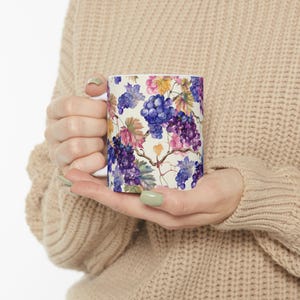Mug Watercolor Grapes and Vine , Grape Lover Gift, Botanical Coffee Cup, Kitchen Decor, Fruit Tea Mug, Gardening Gift, Farmhouse Mug
