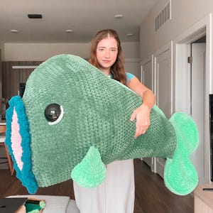 Modello all&#39;uncinetto per pesce persico massiccio a basso cucito, modello amigurumi per basso, tutorial fai da te all&#39;uncinetto, modelli di animali all&#39;uncinetto per pesci, modello amigurumi per basso