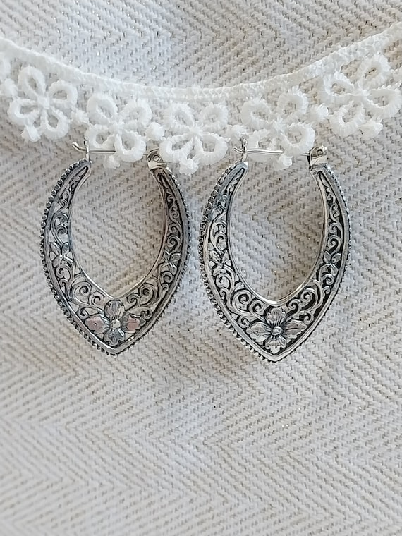 Hoop Earrings Silver Flowers Ornate Bali Oblong C… - image 1