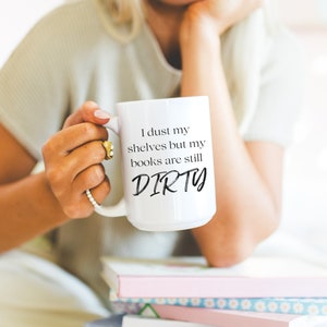Schmutzige Bücher Becher, Buchliebhaber Becher, Romanze Leser, Geschenk für Smut Reader, BookTok, Kaffeebecher