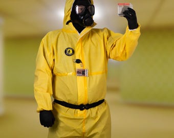 Backrooms - Yellow hazmat suit cosplay
