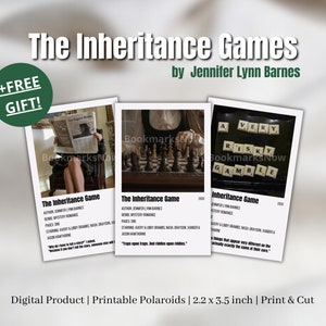 Könnte beinhalten: Digitales Produkt mit drei druckbaren Polaroid-Bildern, die "The Inheritance Games" von Jennifer Lynn Barnes bewerben. Jedes Bild enthält Text, eines zeigt eine Person, die eine Zeitung liest. Die Bilder sind 5,59 x 8,89 cm groß.