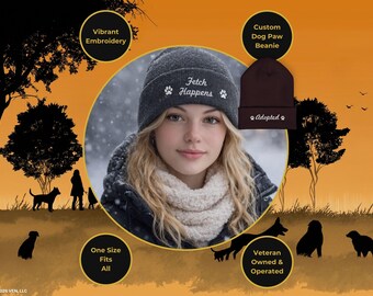 Gorro bordado con forma de pata de perro, tejido con puños, texto personalizado y diseño de pata en hilo blanco.