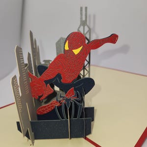 Carte 3D Spiderman • Carte pop-up 3D Spider Man • Carte pop-up 3D Spider