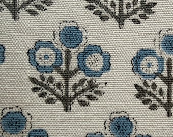 Blauwgrijze katoenen stof met handblokprint | Indiaas bloemenmateriaal op maat gesneden | Boho bekledingsstof | Quiltdoek naaien