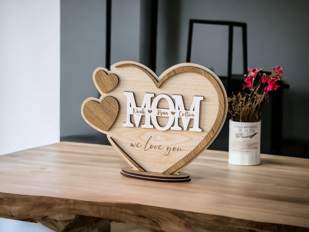 Freestanding Mom Heart Sign | Personalized Mother's Day Gift Home Decor ...