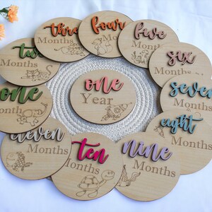 Disques 3D des jalons mensuels pour photos de bébé | Marqueurs d'étape mensuels en bois gravés | Cadeau baby shower | Nouveau cadeau pour bébé | Cadeau nouvelle maman