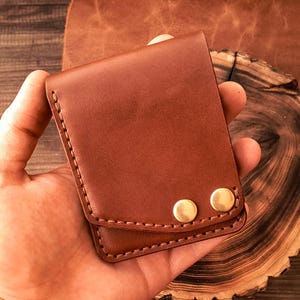 Front pocket leather wallet - Minimal design wallet - Vertical bifold wallet - Mens slim card and cash pouch - Handmade minimalist wallet