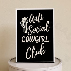 Anti-sociale Cowgirl Club westerse typografie digitale print in monotone, trendy Coastal Cowgirl printbare poster, cowboyhoed & cactuskunst