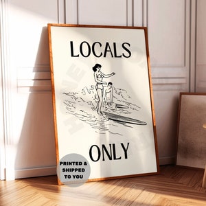 Tylko lokalni druk typograficzny w kolorze czarnym vintage, modny plakat retro coastal cowgirl wydrukowany wysłany, dekoracja ścienna vintage western, college