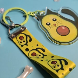 Cute Cat Acrylic Keychain Charm with Lanyard – Adorable Kitten Accessory, Gift for Cat Lovers, Lightweight Bag Charm, Pet Lover Keyring