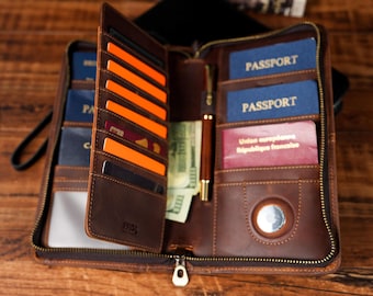 Personalisierter Familienpassinhaber, Leder-Reisebrieftasche AirTag-Steckplatz, RFID-Blockierung, Benutzerdefinierte Gravur, hält 6 Pässe