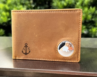 Custom Leather AirTag Wallet: Personalized Bifold Wallet