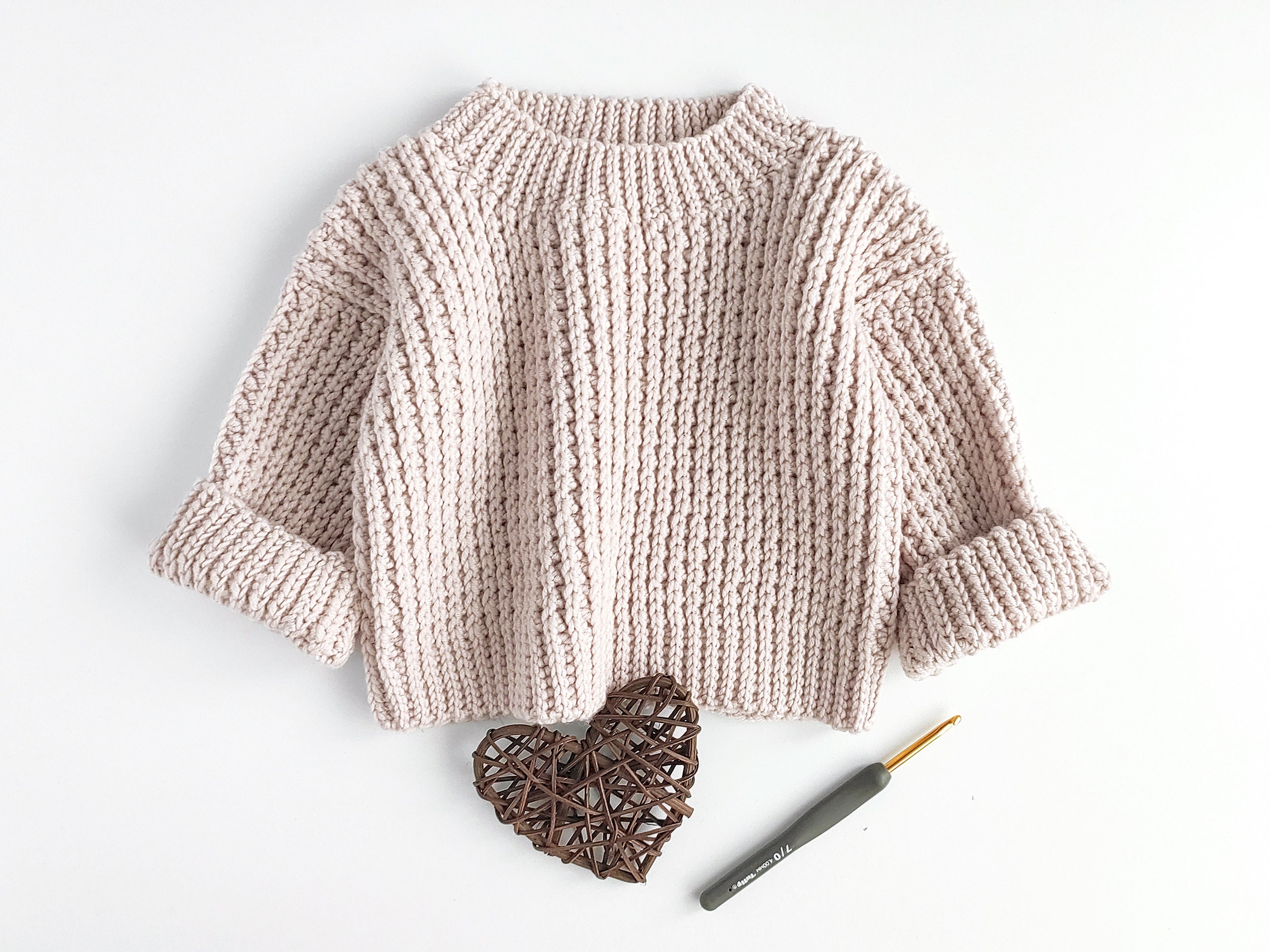 Free Pattern: Eloise Baby Sweater - moogly