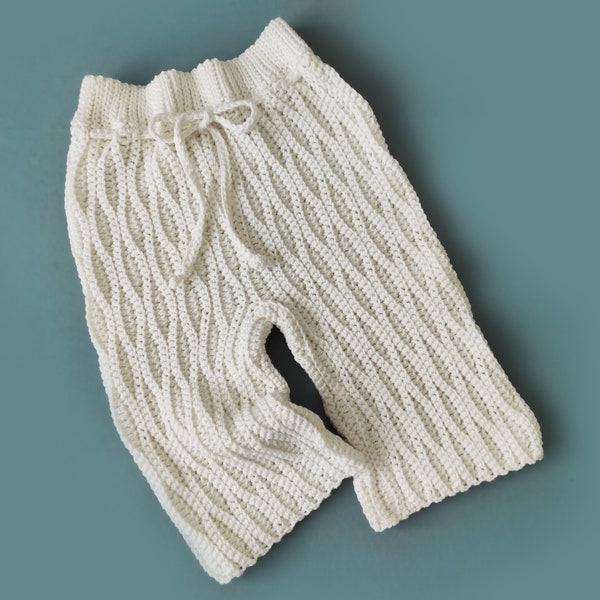 Baby trousers crochet pattern, knit-look pants for girls. 5 sizes: from 0 to 3 years