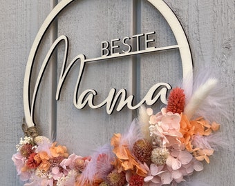 Wreath - Best Mom - made of wood with dried flowers | Mother's Day | Wall decoration | Decorative ring | Wooden ring | Door wreath by WoodnFlowers